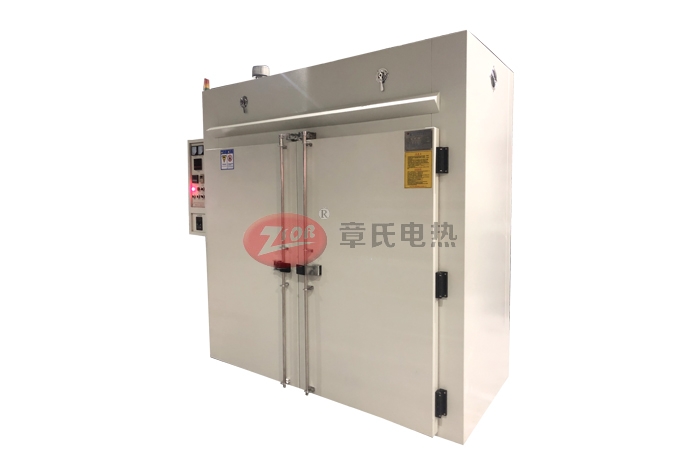 工業烤箱在使用時如何進行清潔和維護？